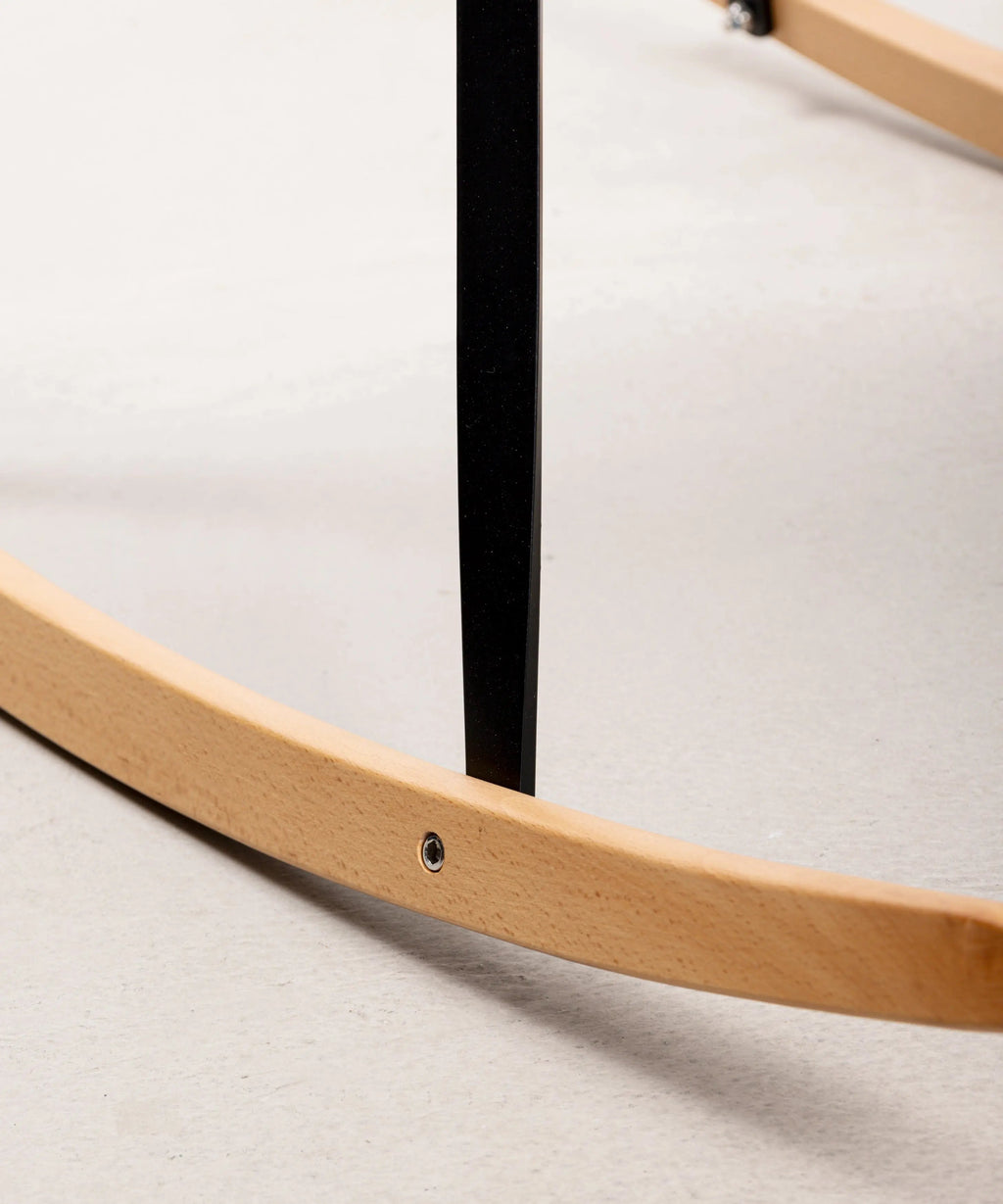Fauteuil à bascule en polypropylène et bois Elon Arms - Balançoire