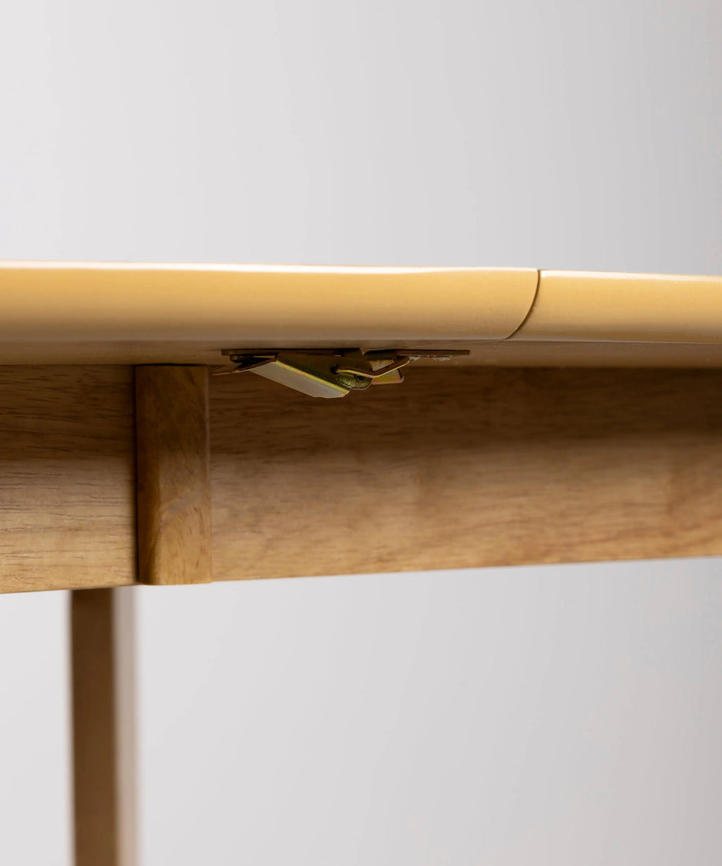 Table à manger ovale extensible en bois Gala (150–200 cm)