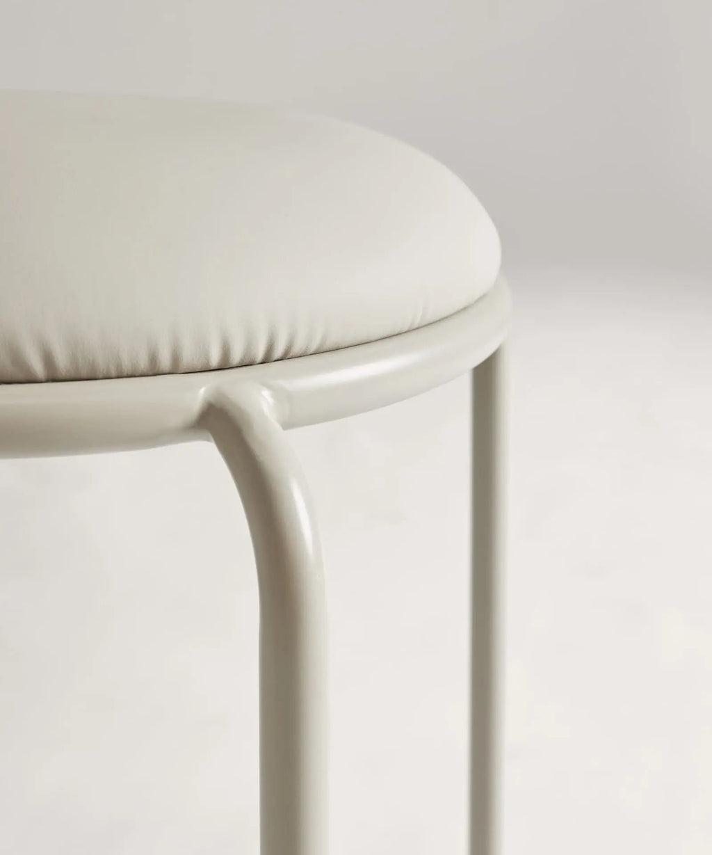 Tabouret Bas en Métal et Simili Cuir Flek