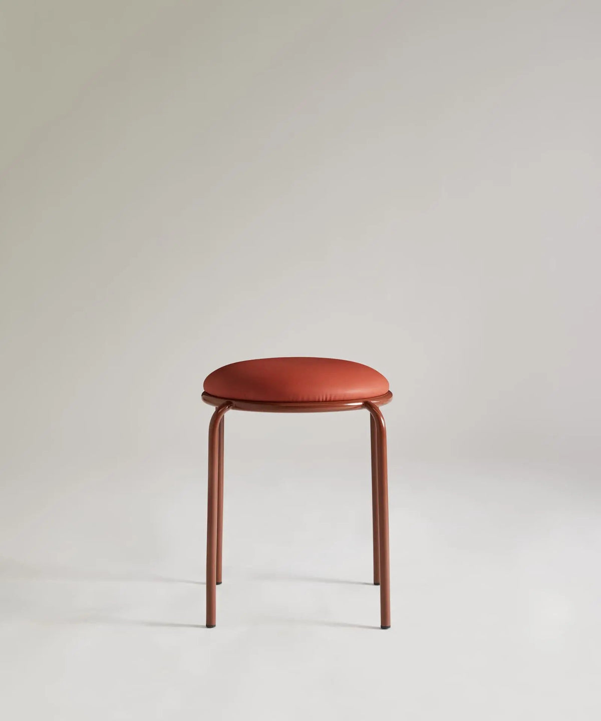 Tabouret Bas en Métal et Simili Cuir Flek
