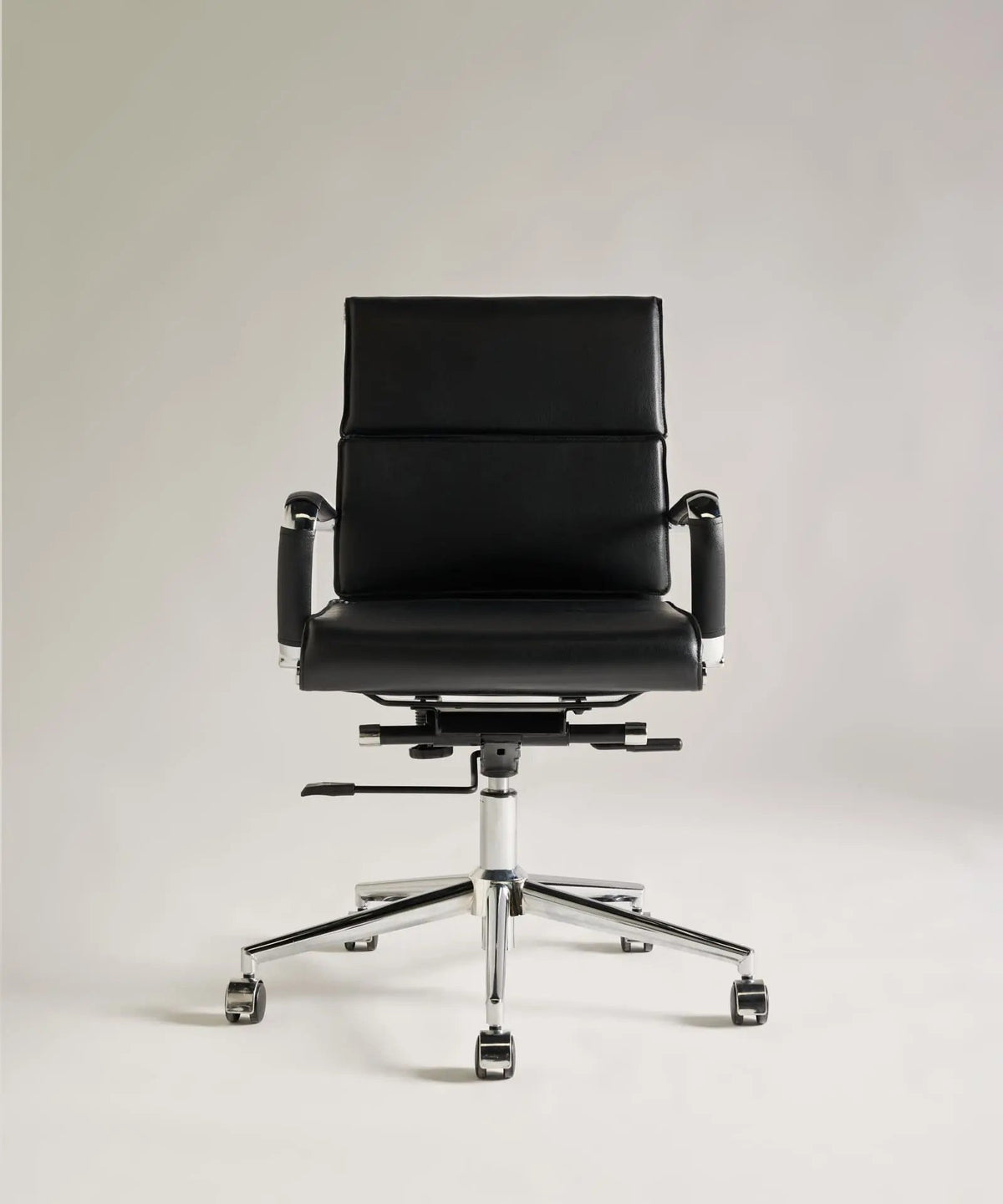 Chaise de bureau en Cuir Italien Low Back Kane