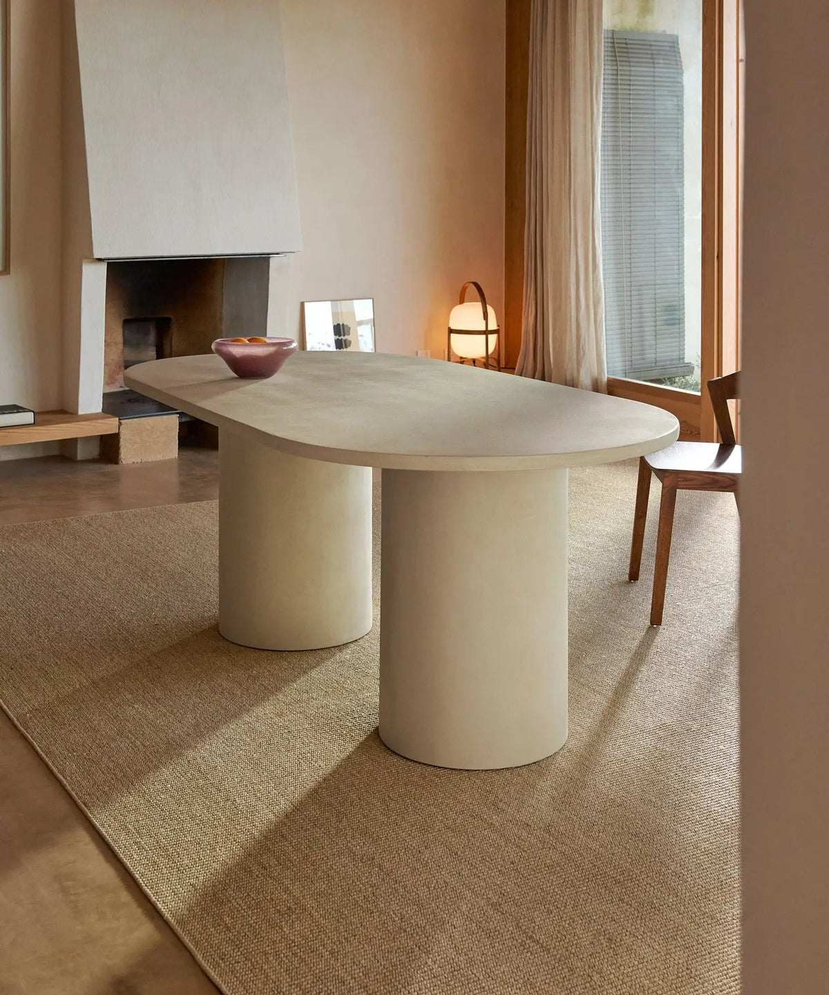 Table à manger ovale en microciment Juno (200 cm)