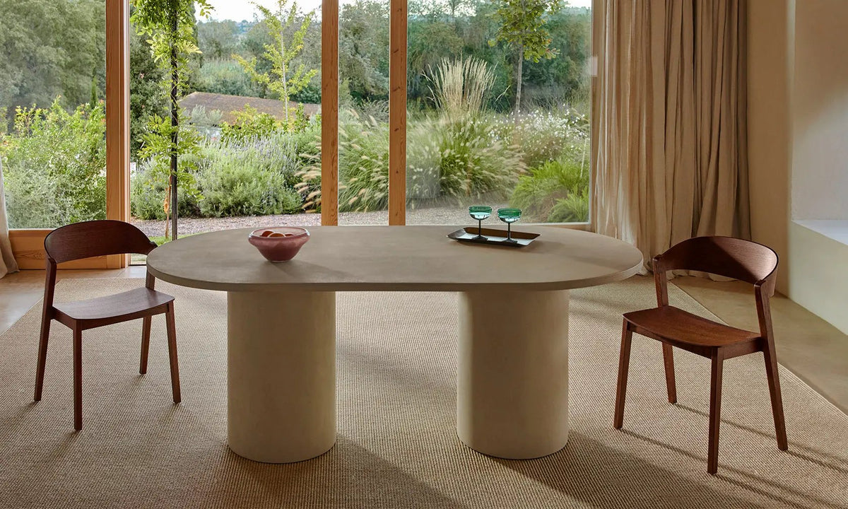 Table à manger ovale en microciment Juno (200 cm)
