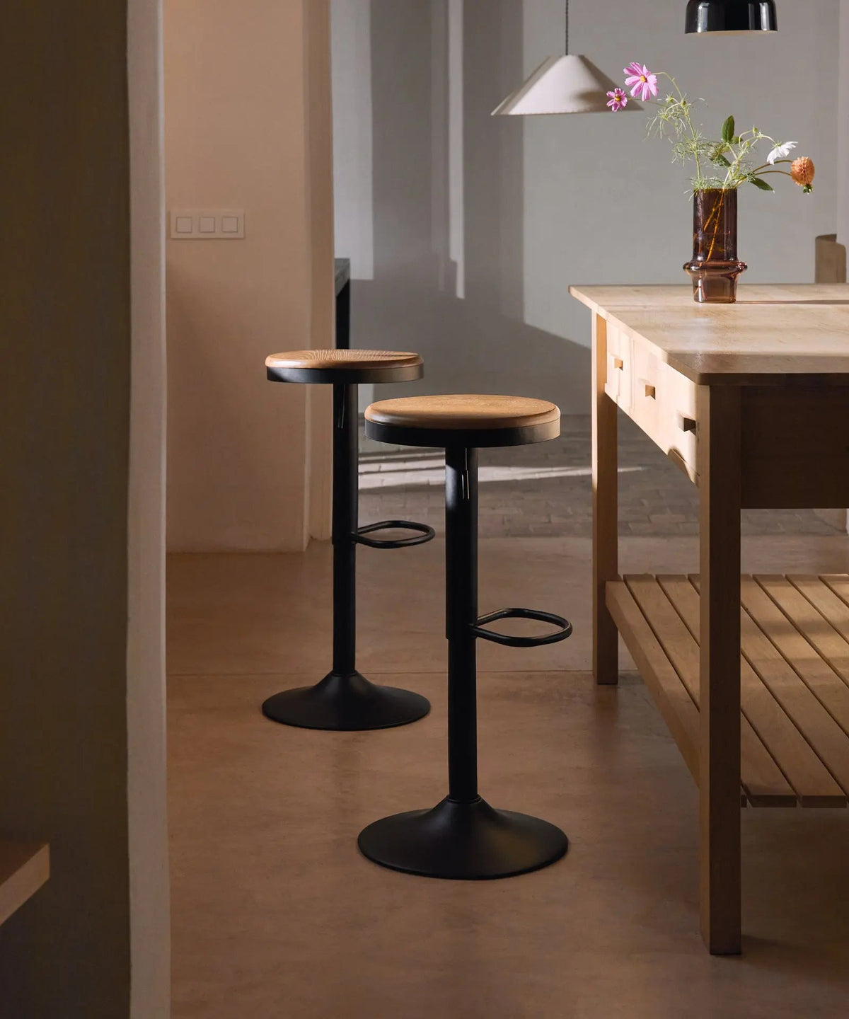 Tabouret de Bar Réglable en Acier et Bois Oslo