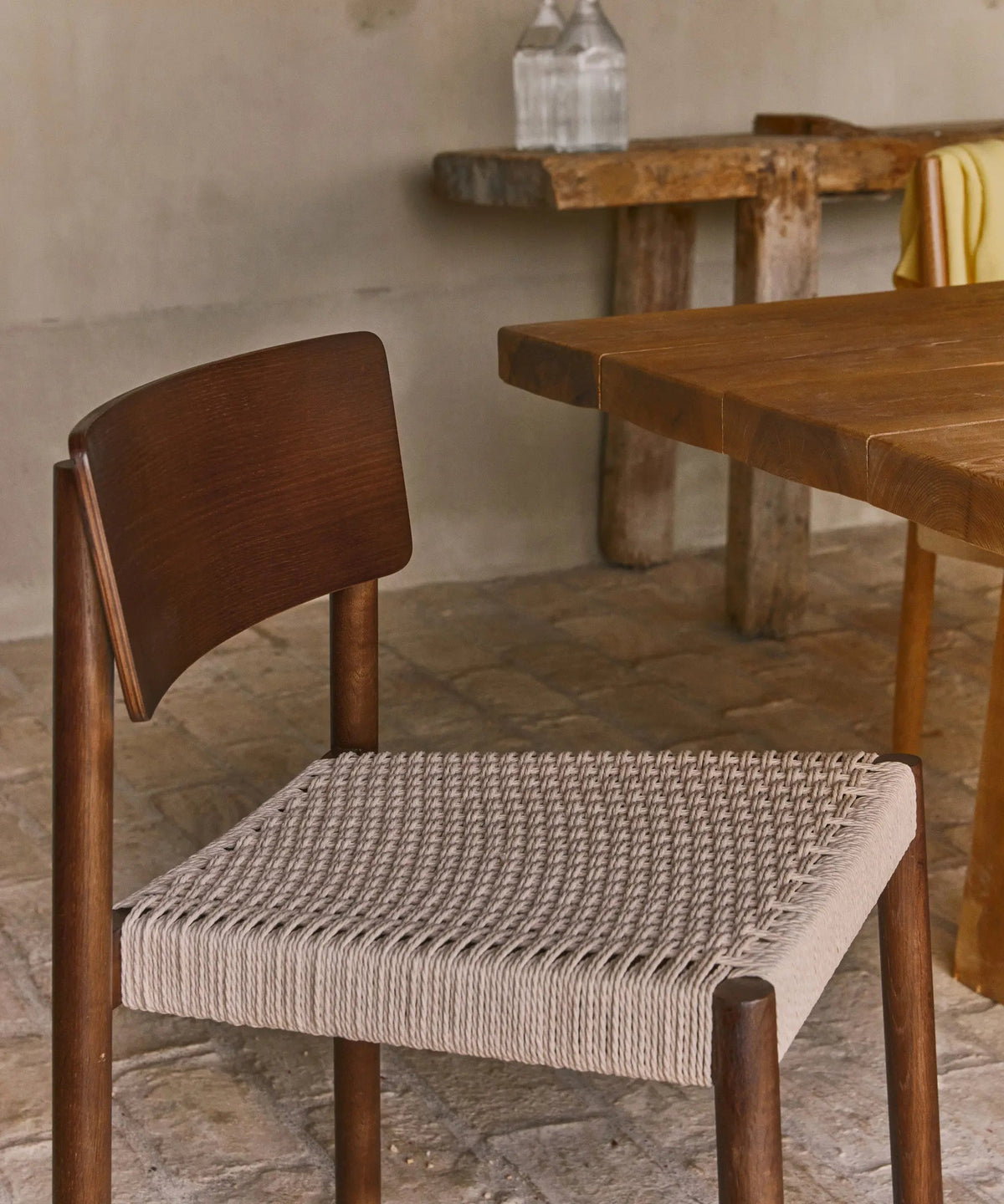 Chaise de salle à manger en bois et corde tressée Ares