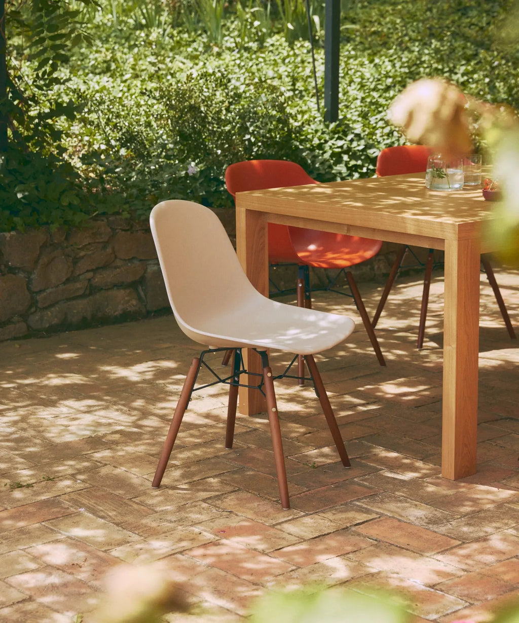 Chaise de salle à manger en polypropylène et bois Elon