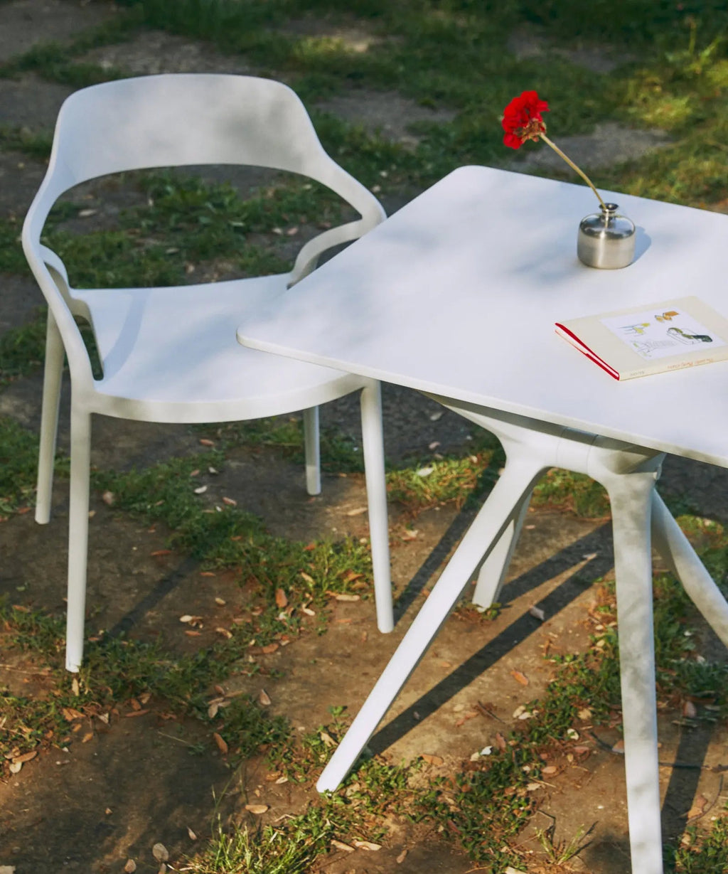 Chaise en polypropylène avec accoudoirs Grace