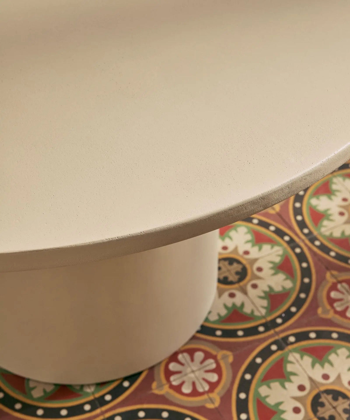 Table à manger ronde en microciment Ethel (120 cm)