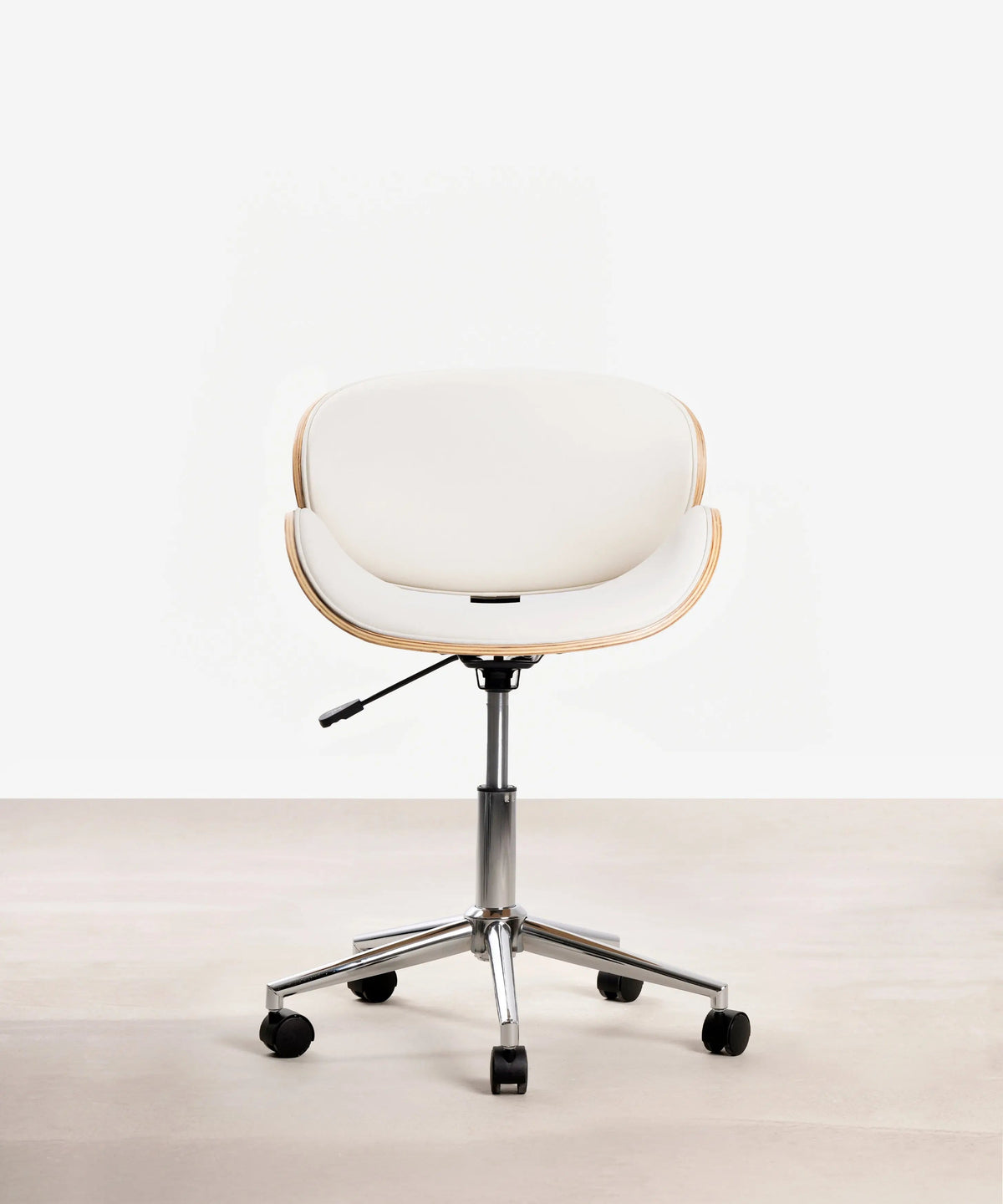 Chaise de bureau en similicuir et bois Shelley