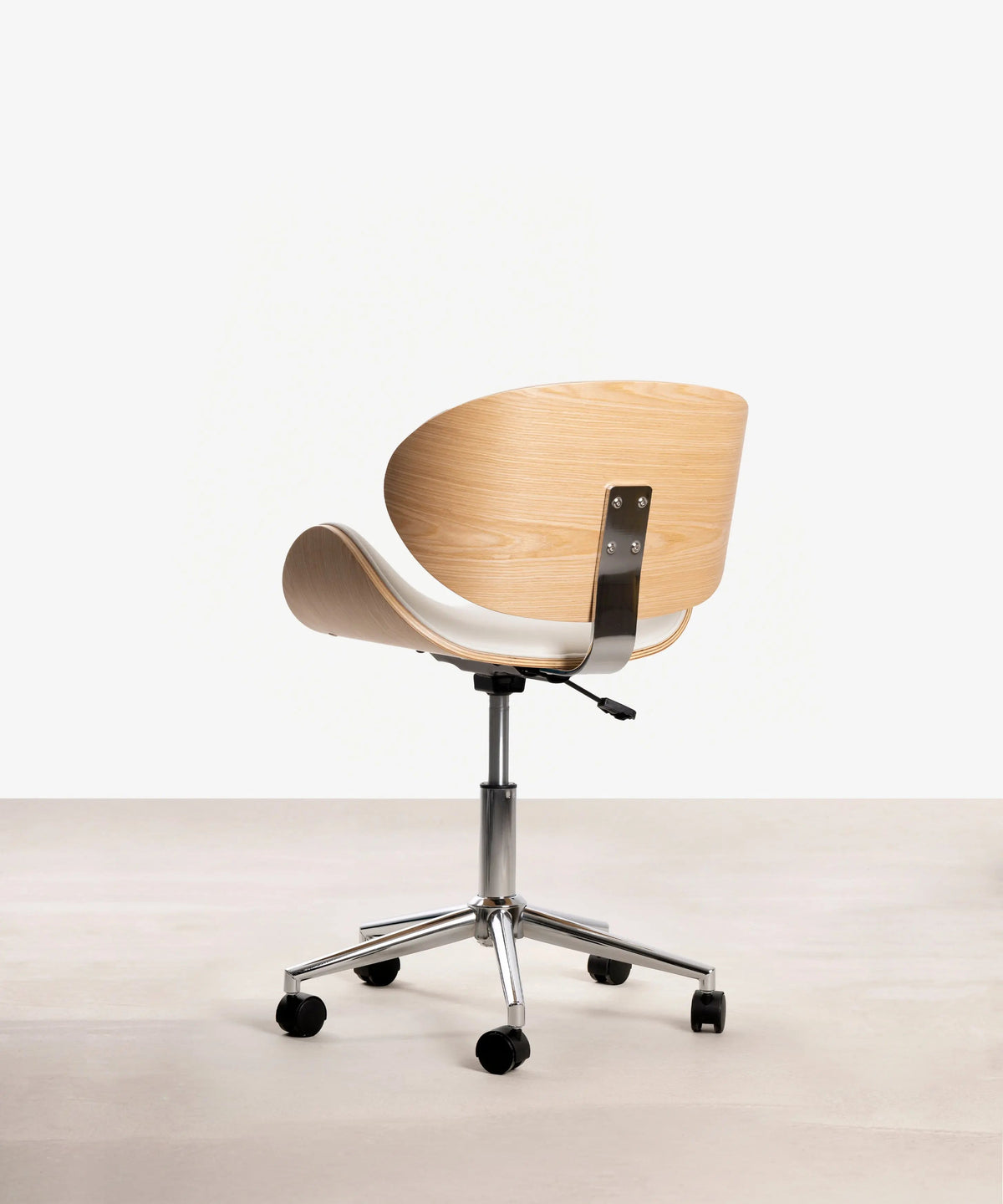 Chaise de bureau en similicuir et bois Shelley
