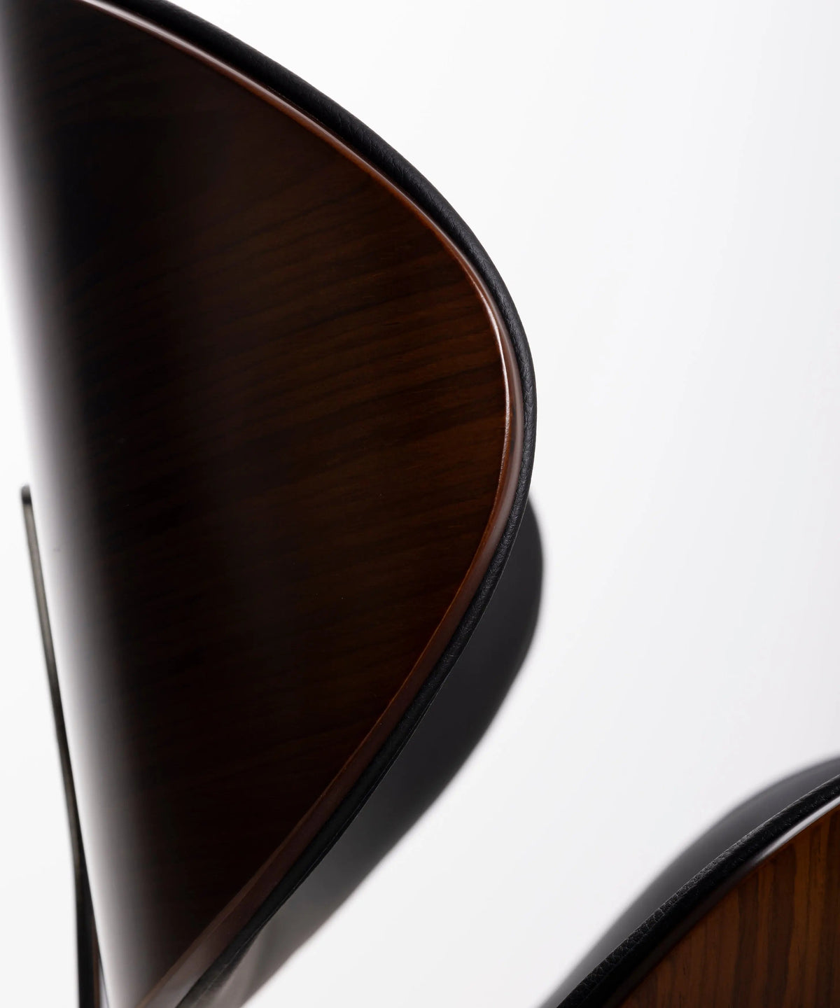Chaise de bureau en similicuir et bois Shelley