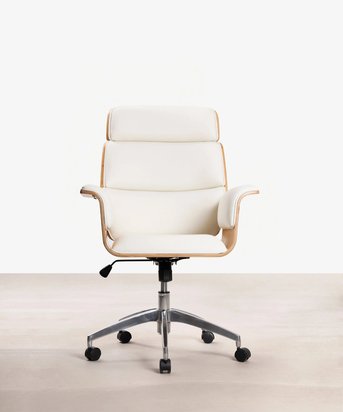 Chaise de bureau en similicuir et bois Shiro