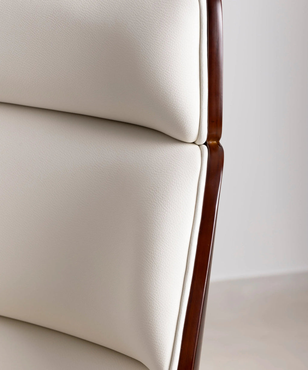 Chaise de bureau en similicuir et bois Shiro
