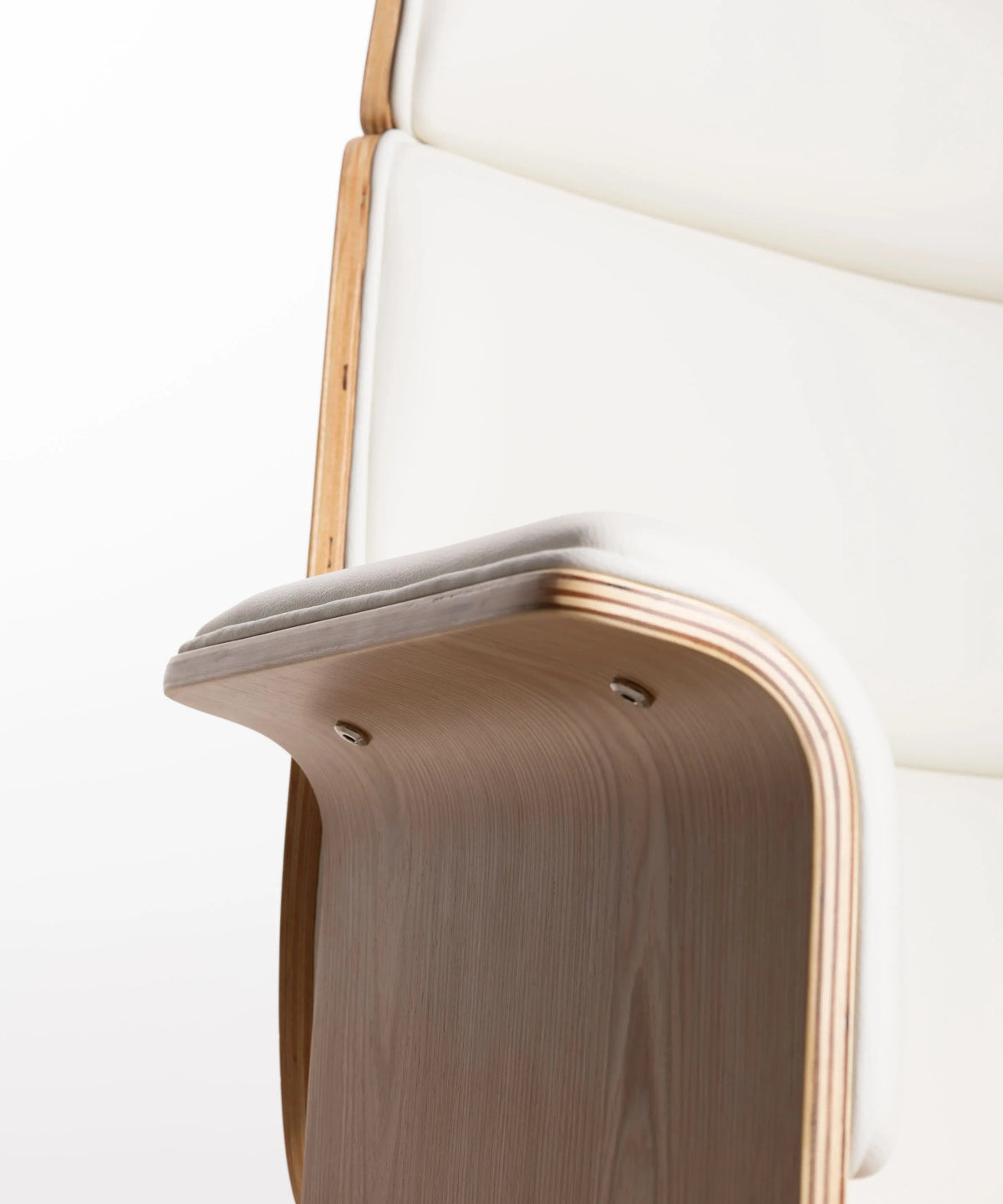 Chaise de bureau en similicuir et bois Shiro