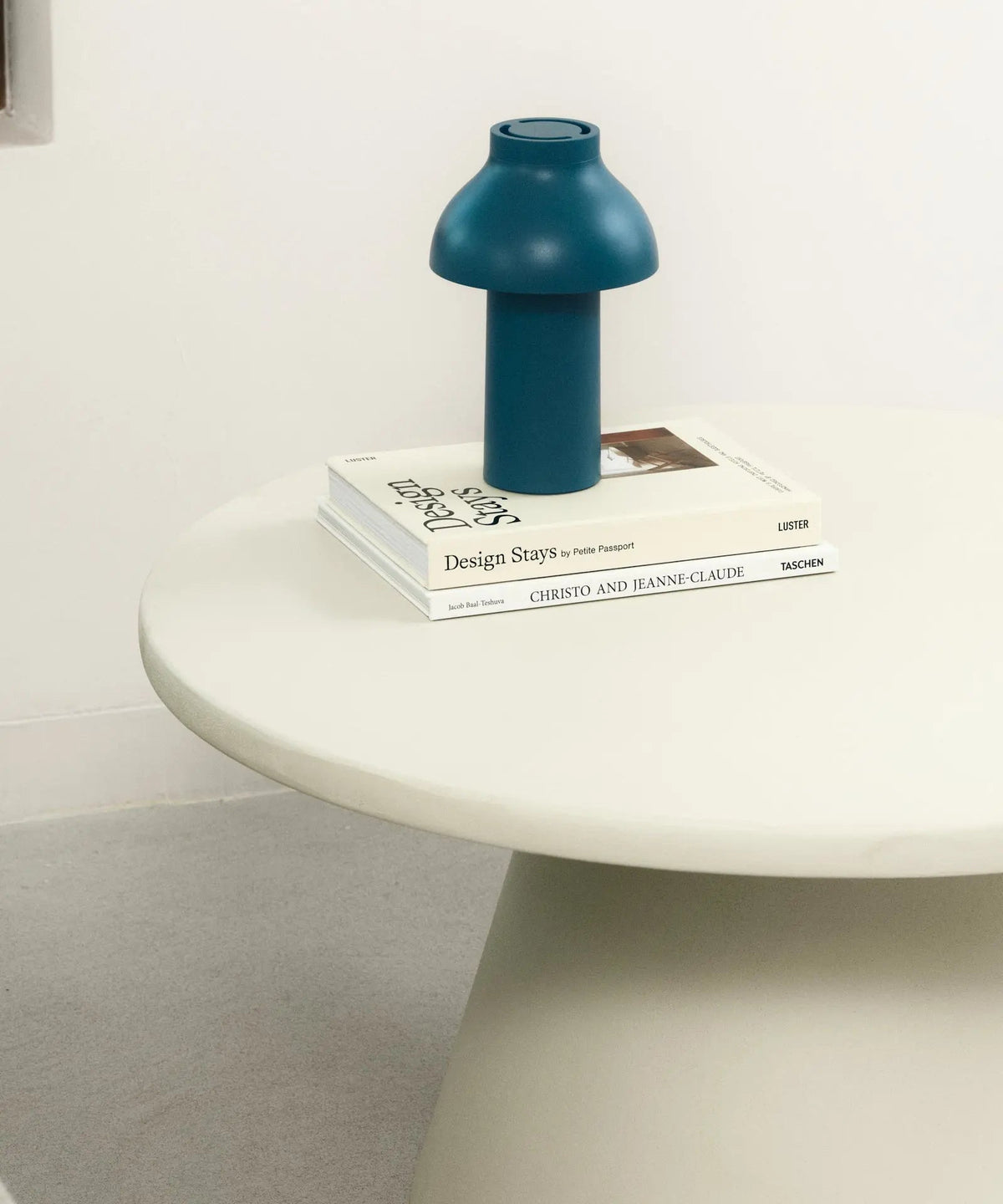 Table basse ronde en microciment Hera (80 cm)