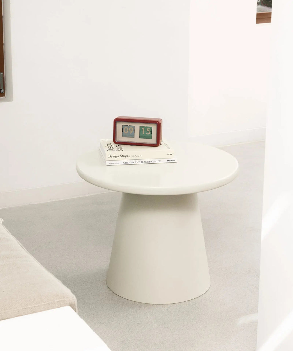 Table d'appoint ronde en microciment Eren (60 cm)