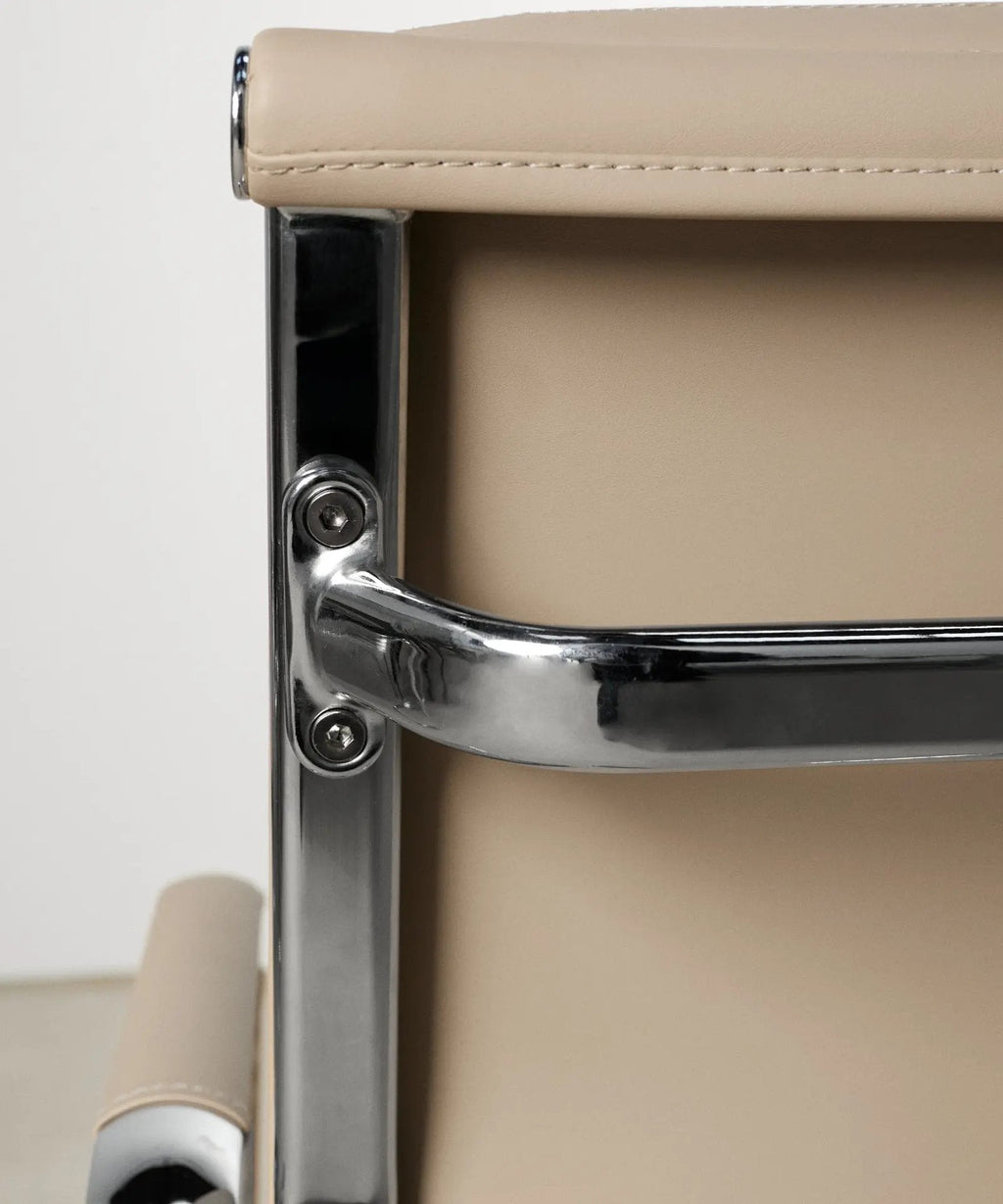 Chaise de bureau en similicuir Low Back Adalia - Color Edition