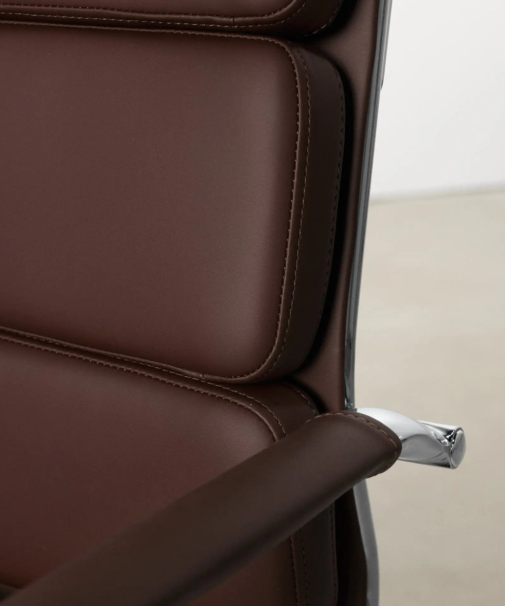 Chaise de bureau en similicuir Low Back Adalia - Color Edition