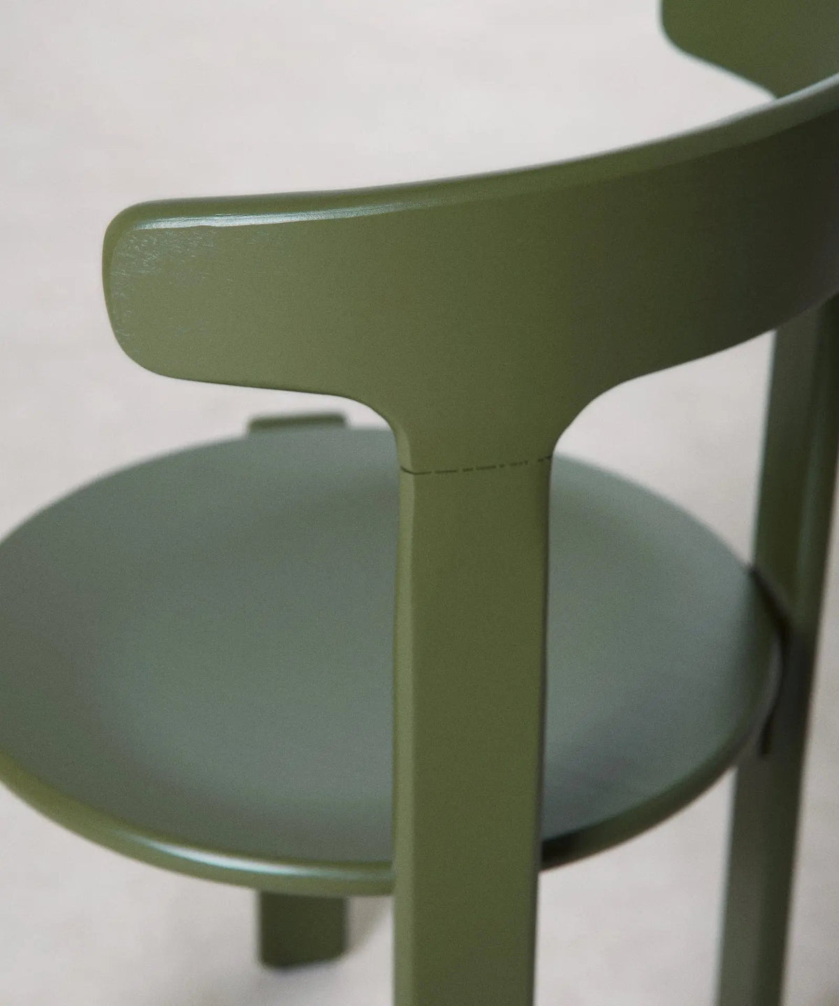 Chaise de salle à manger en bois Alara