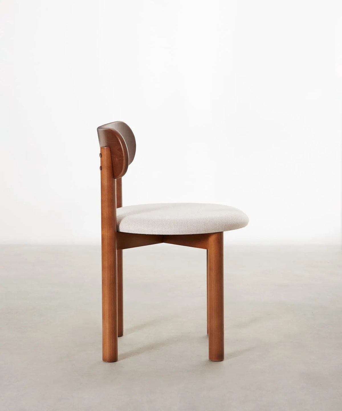 Chaise de salle à manger en bois rembourrée Bianca