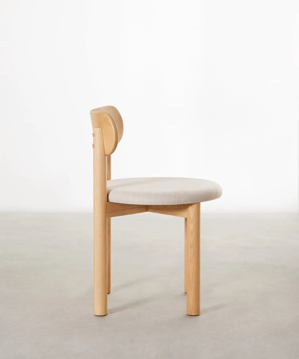 Chaise de salle à manger en bois rembourrée Bianca