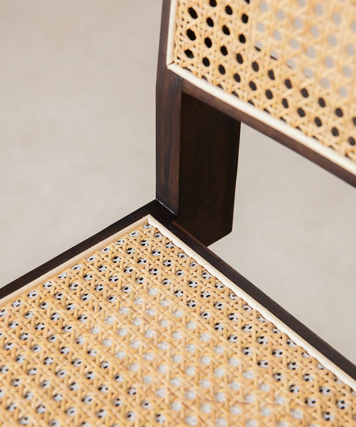 Chaise de salle à manger en bois et rotin Chiara