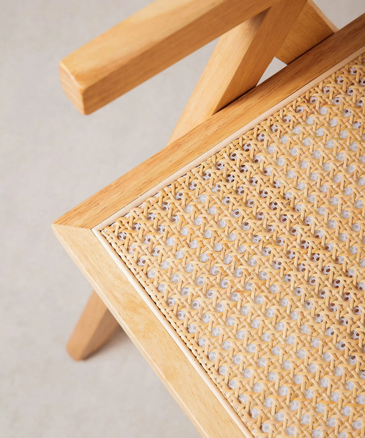 Chaise de salle à manger en bois et rotin avec accoudoirs Chiara Arms