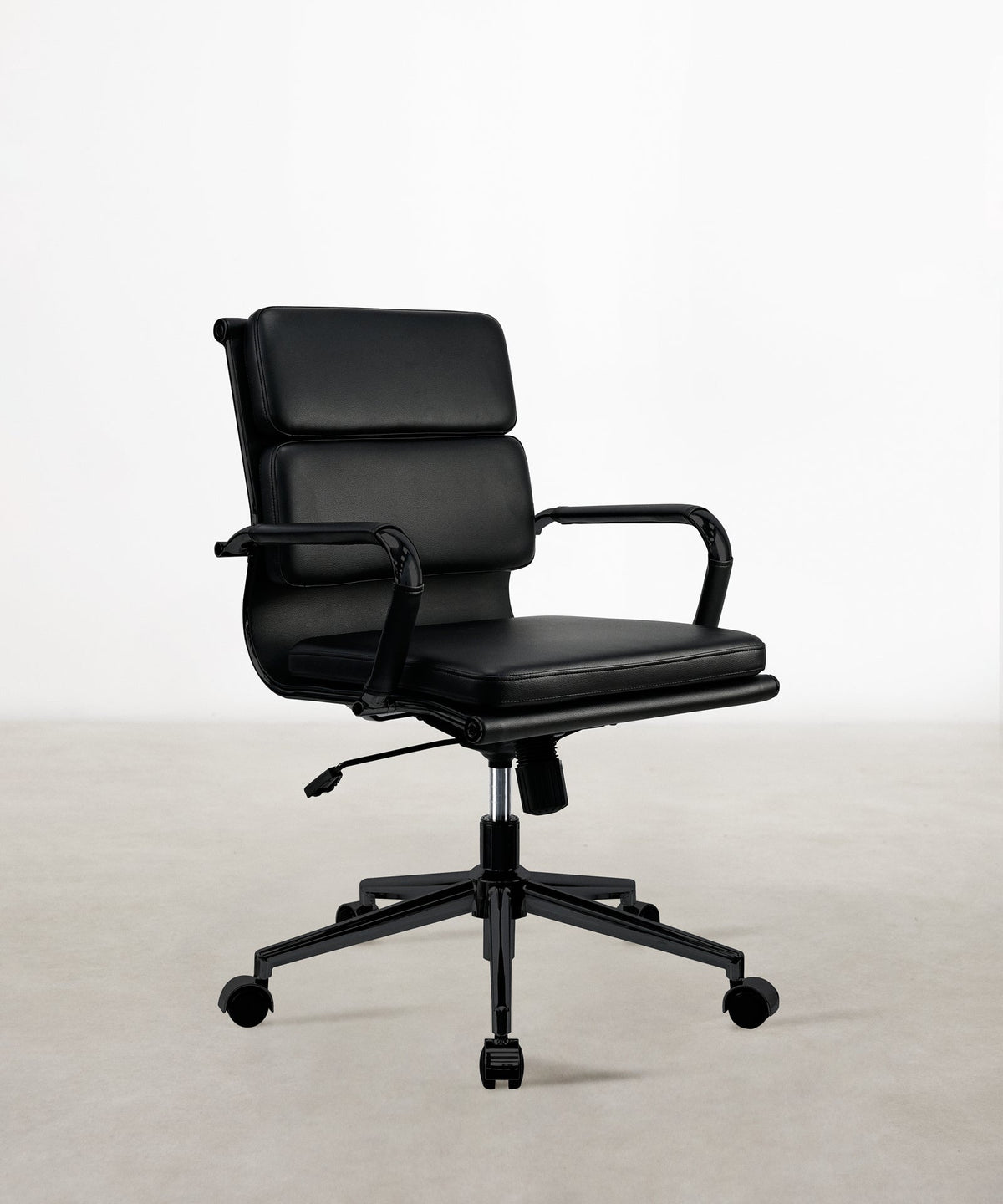 Chaise de bureau en similicuir Belmont Low Back - Black Edition