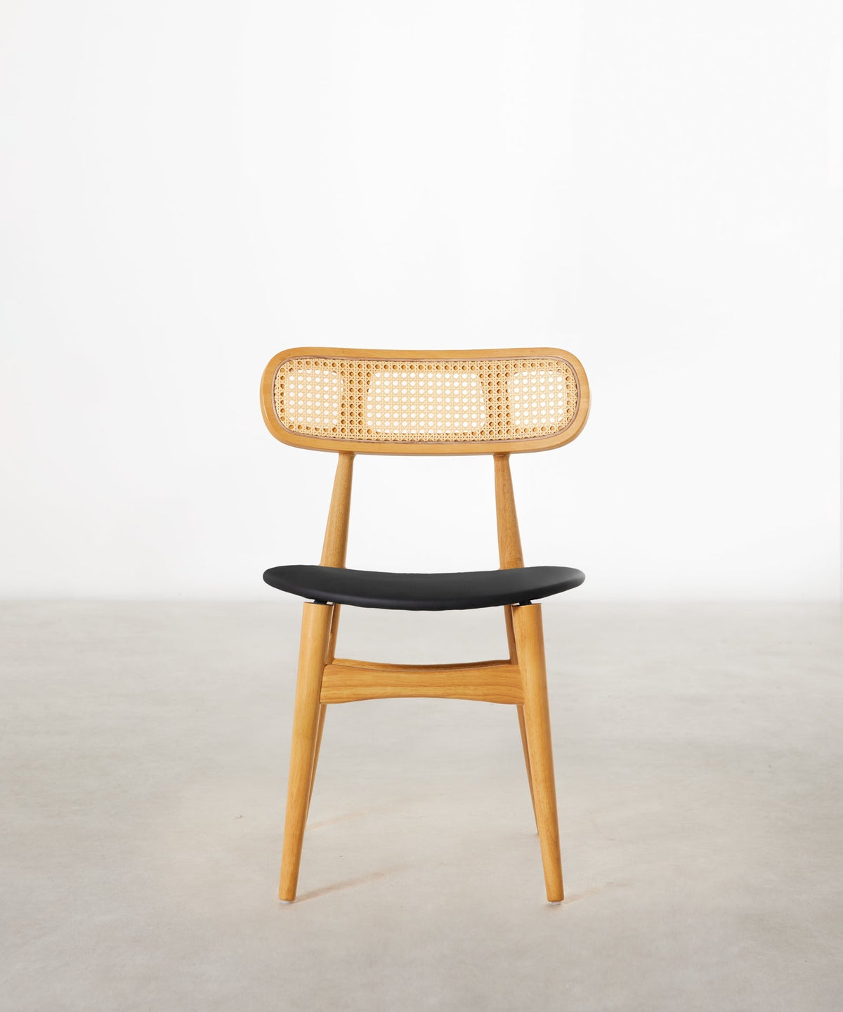 Chaise de salle à manger en bois rembourrée Flora