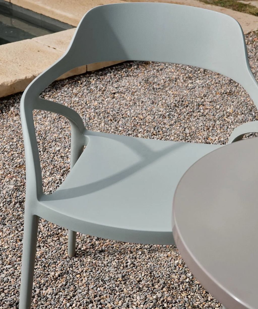 Chaise en polypropylène avec accoudoirs Grace