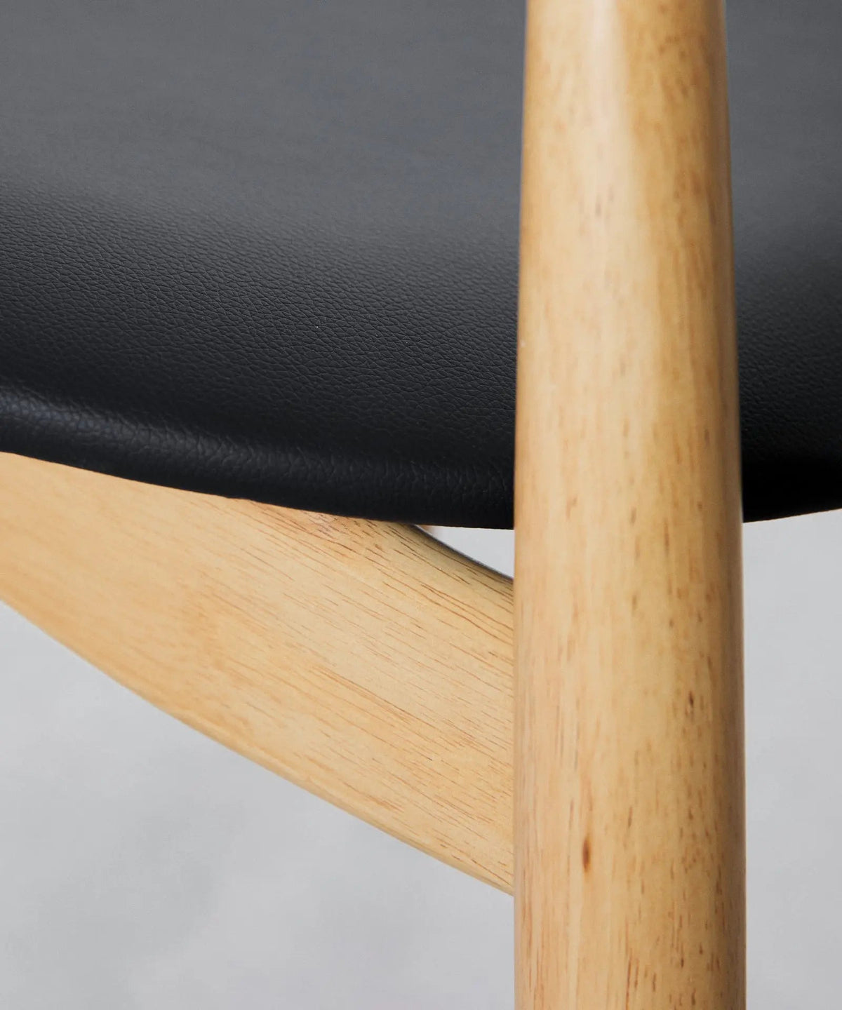 Chaise de salle à manger en bois rembourrée Kyoto