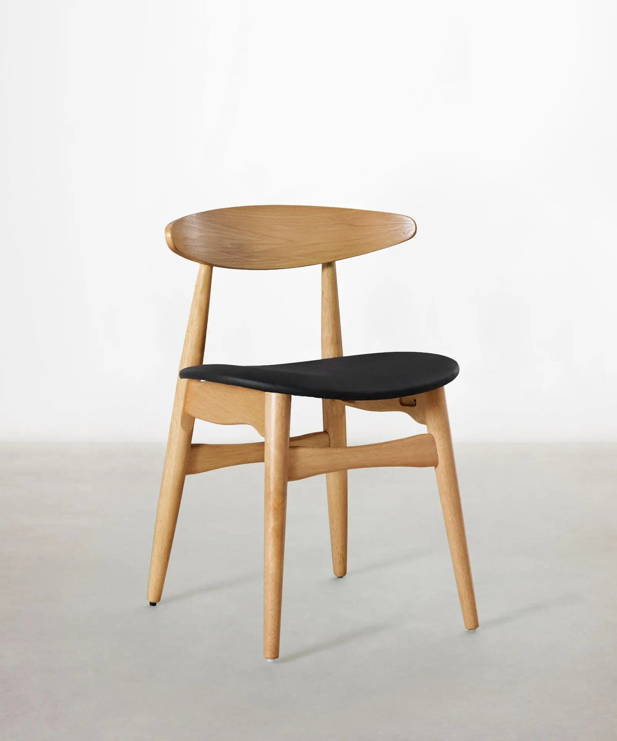Chaise de salle à manger en bois rembourrée Kyoto