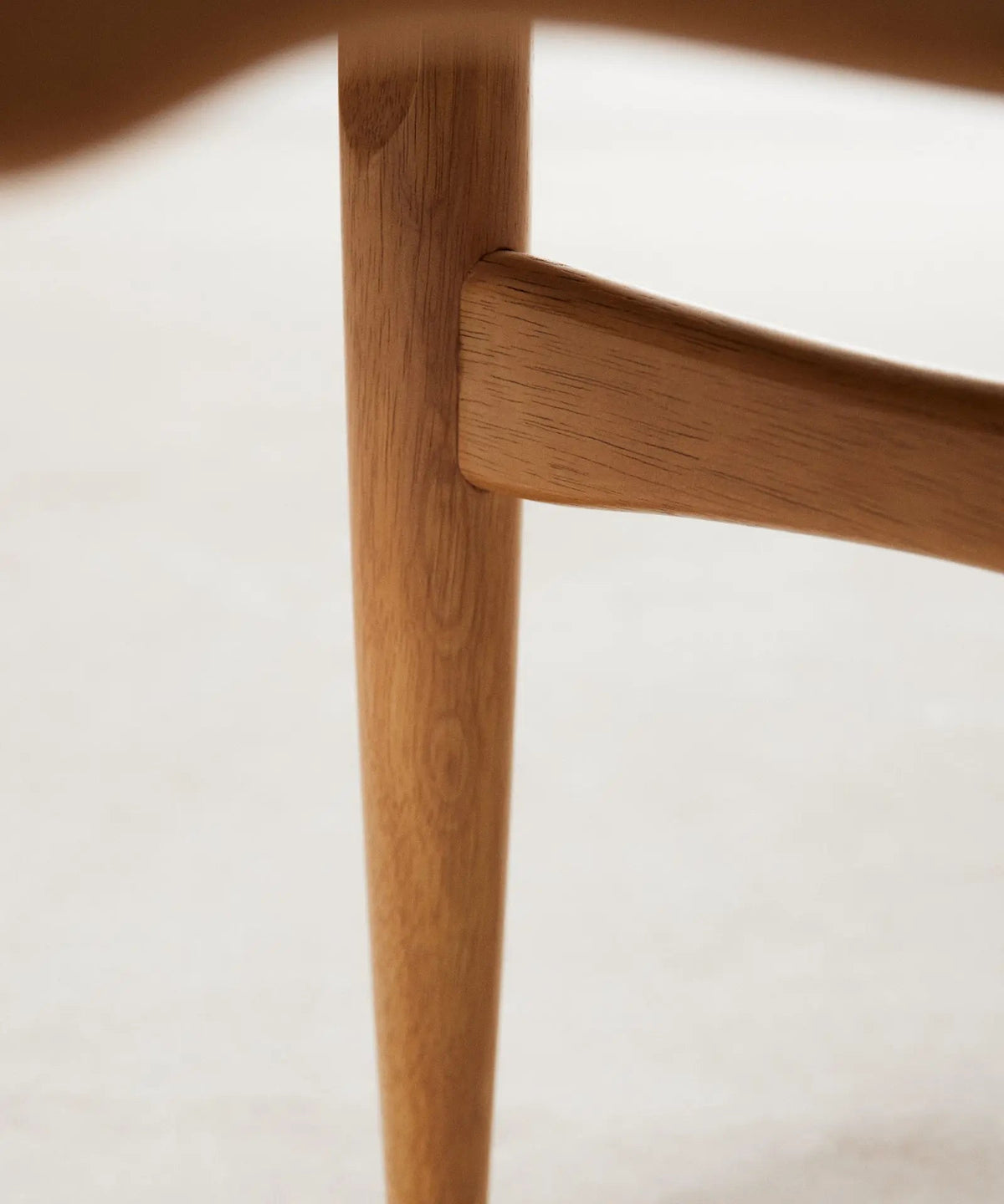 Chaise de salle à manger en bois rembourrée Kyoto