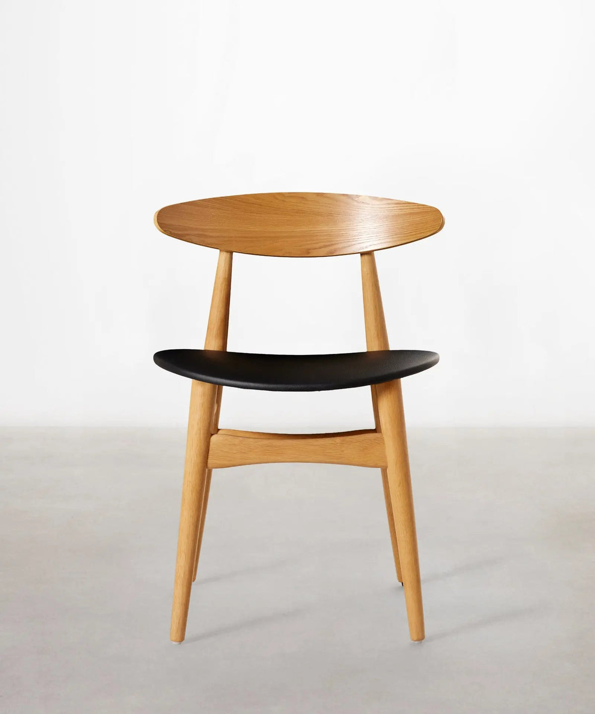 Chaise de salle à manger en bois rembourrée Kyoto