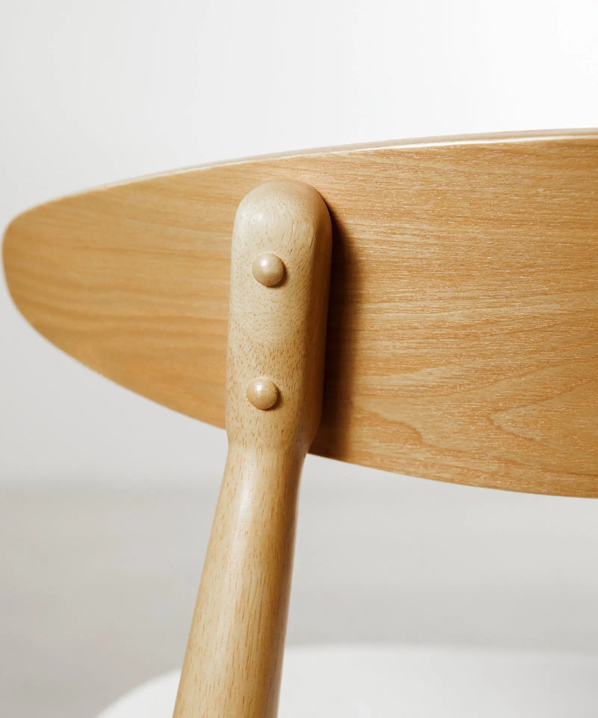 Chaise de salle à manger en bois rembourrée Kyoto