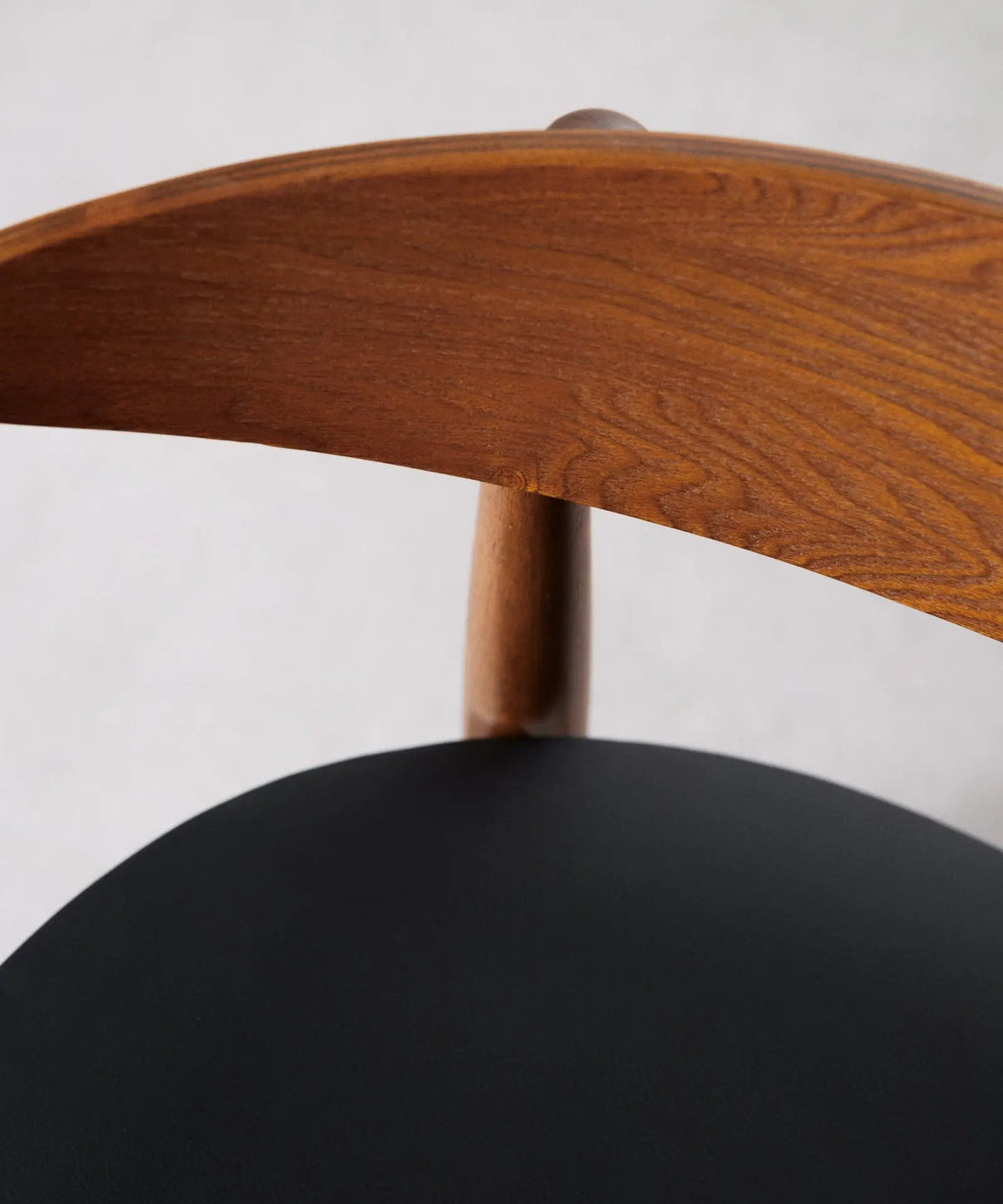 Chaise de salle à manger en bois rembourrée Kyoto