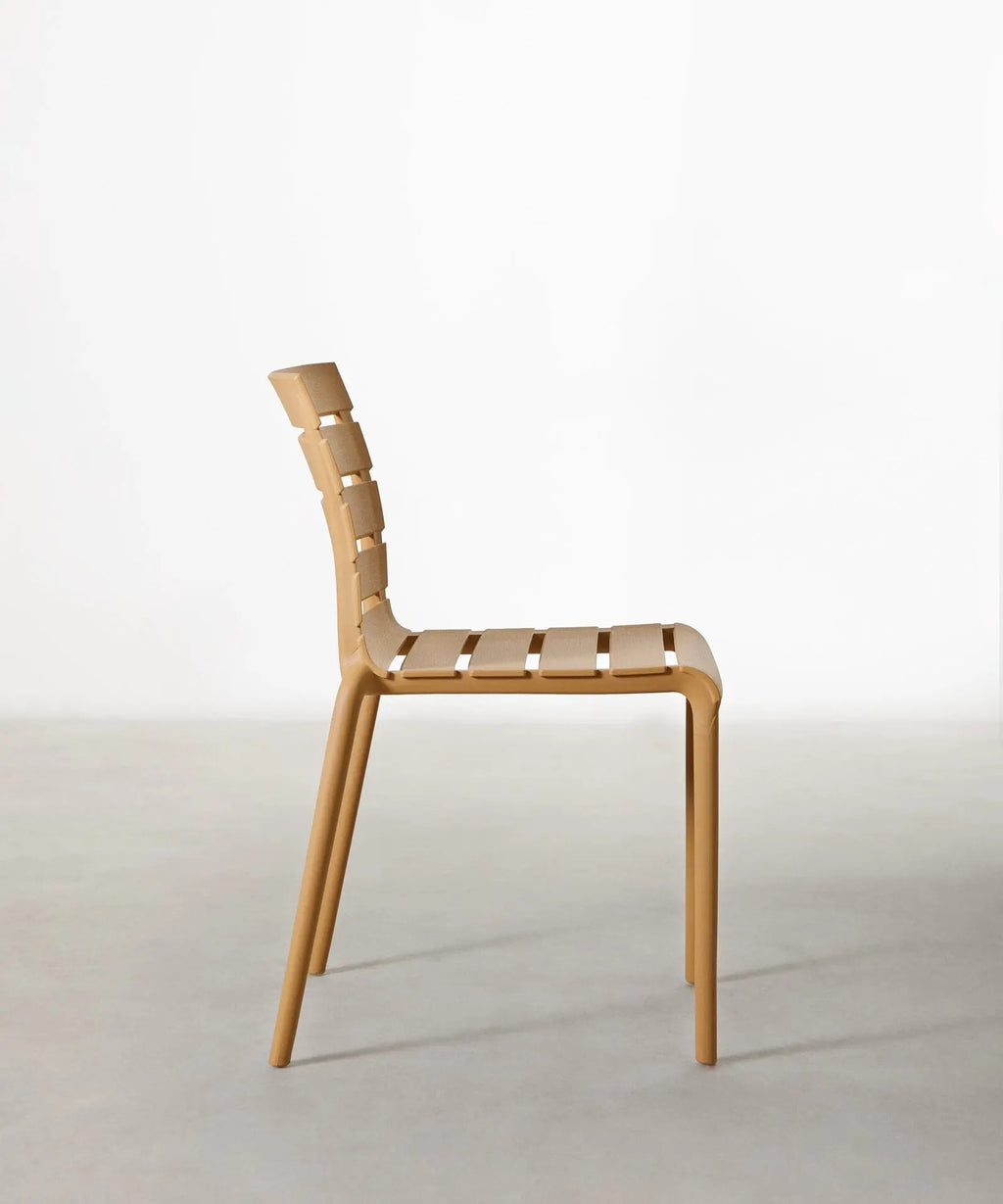 Chaise en polypropylène Molet