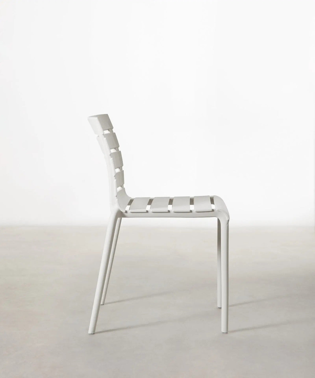 Chaise en polypropylène Molet