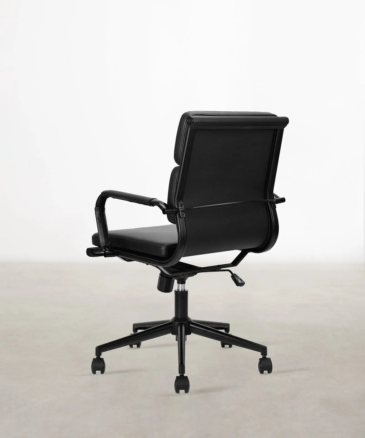 Chaise de bureau en similicuir Belmont Low Back - Black Edition
