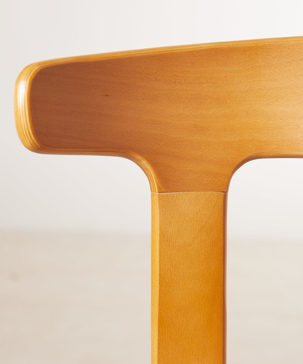 Chaise de salle à manger en bois Alara