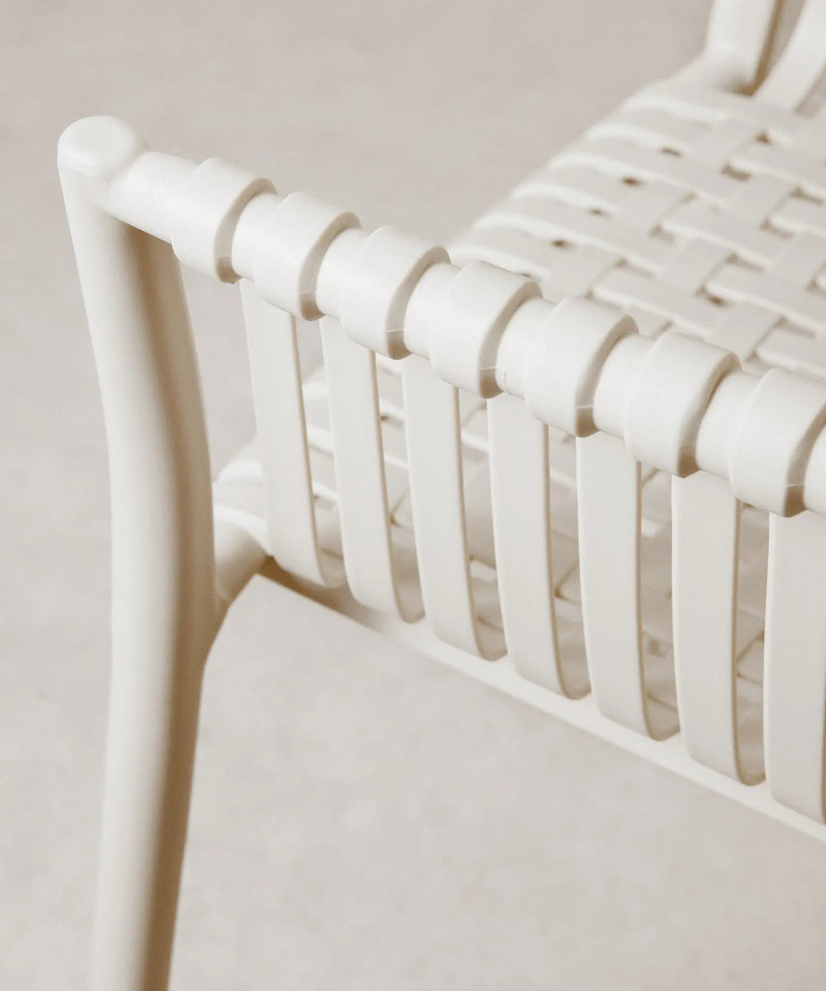 Chaise en polypropylène avec accoudoirs Salma