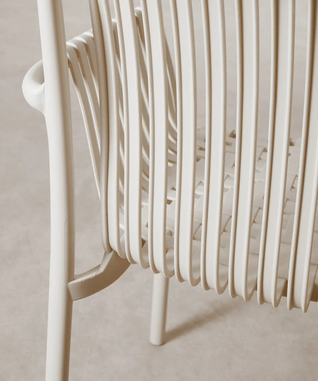 Chaise en polypropylène avec accoudoirs Salma