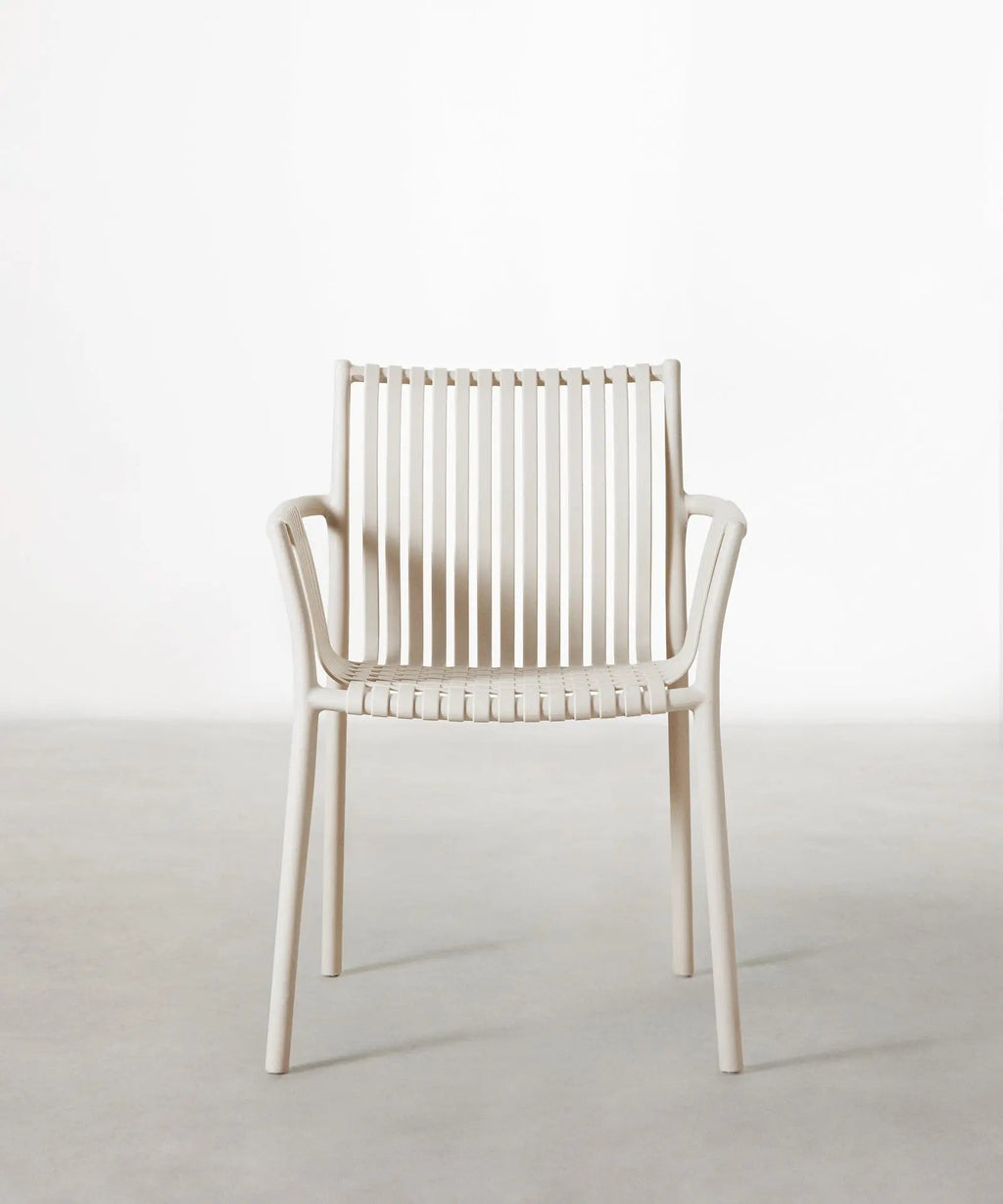 Chaise en polypropylène avec accoudoirs Salma