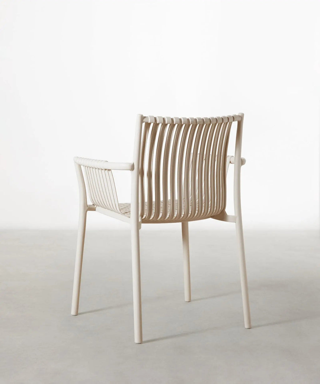 Chaise en polypropylène avec accoudoirs Salma