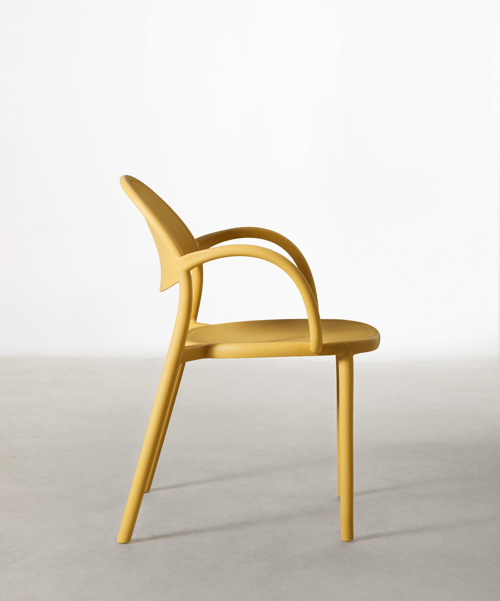 Chaise en Polypropylène avec Accoudoirs Cala