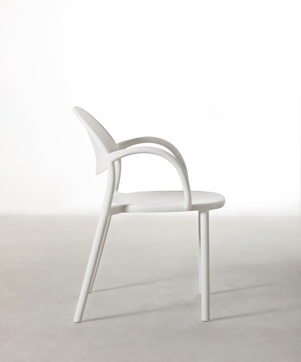 Chaise en Polypropylène avec Accoudoirs Cala