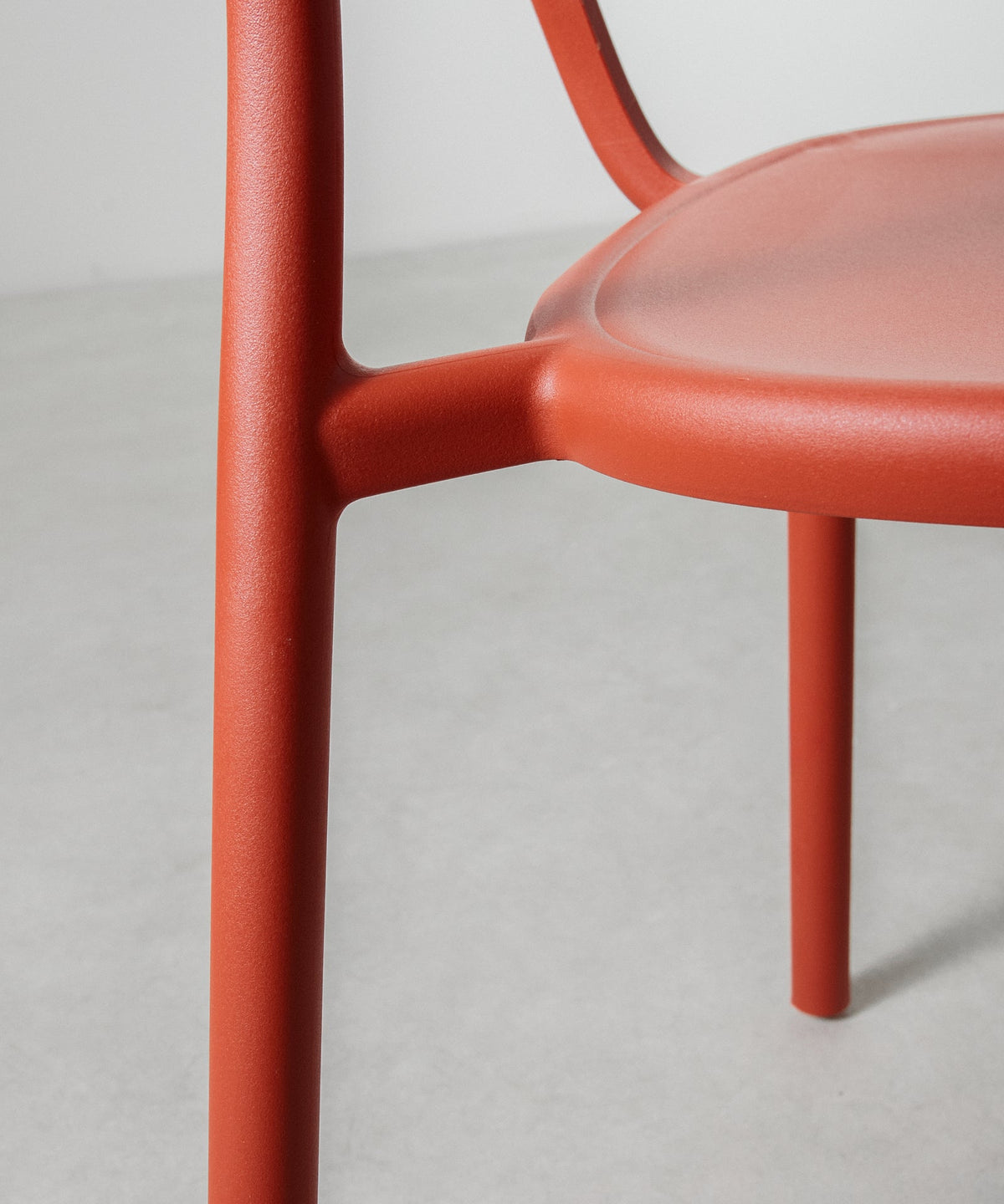 Chaise en Polypropylène avec Accoudoirs Cala