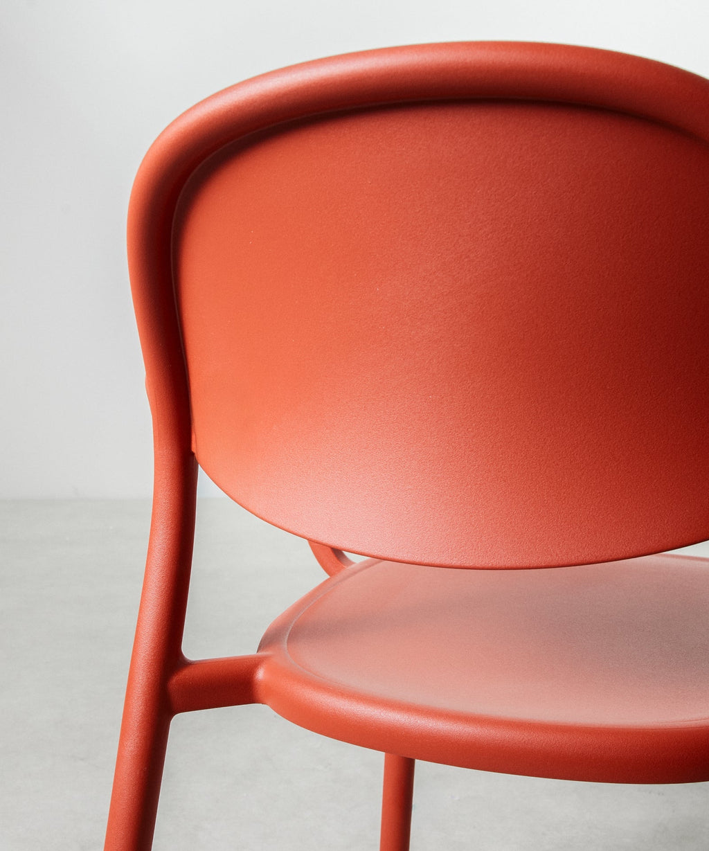 Chaise en Polypropylène avec Accoudoirs Cala