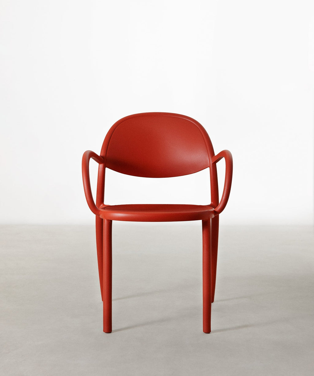 Chaise en Polypropylène avec Accoudoirs Cala
