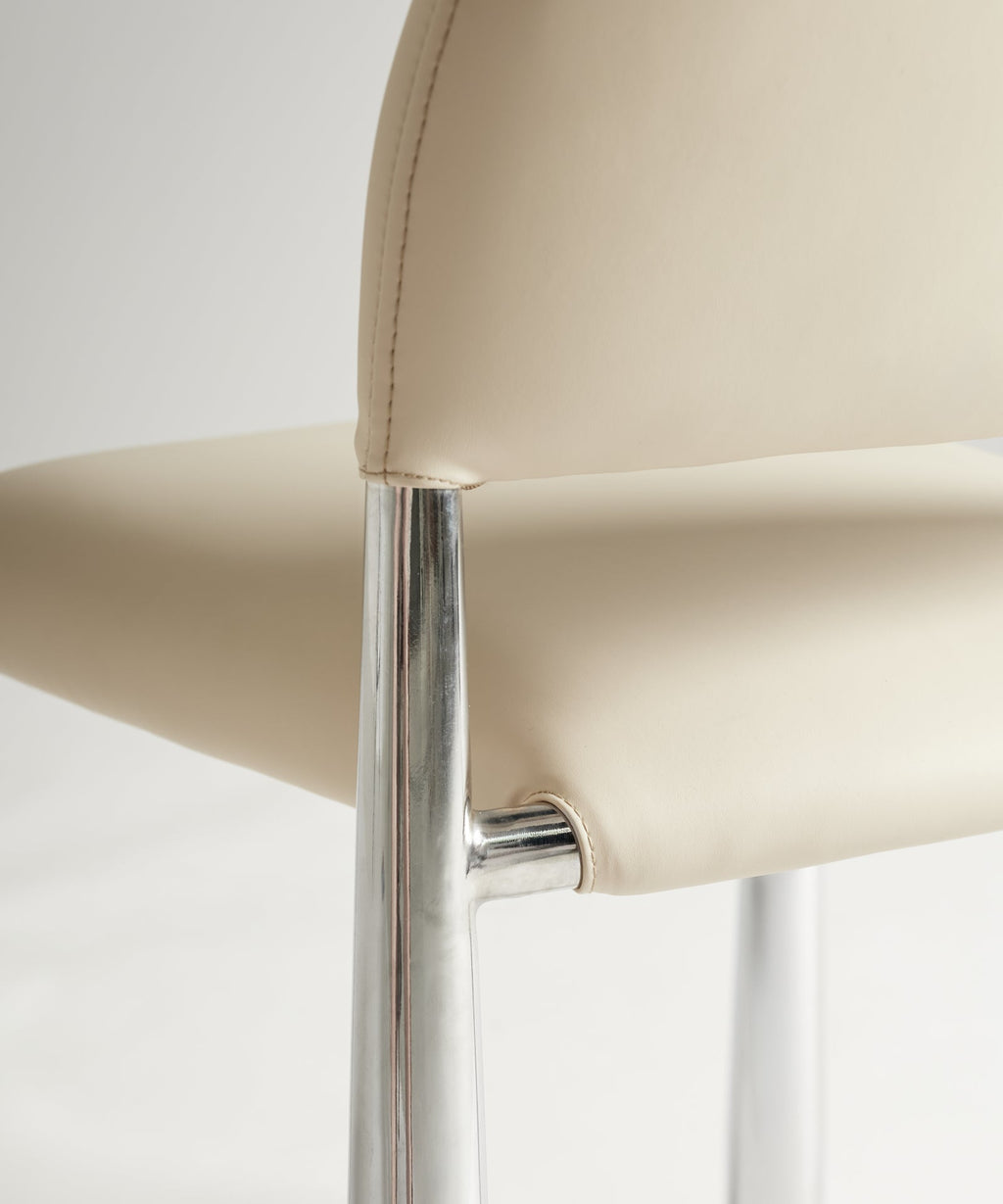 Chaise de salle à manger en métal rembourré Blair